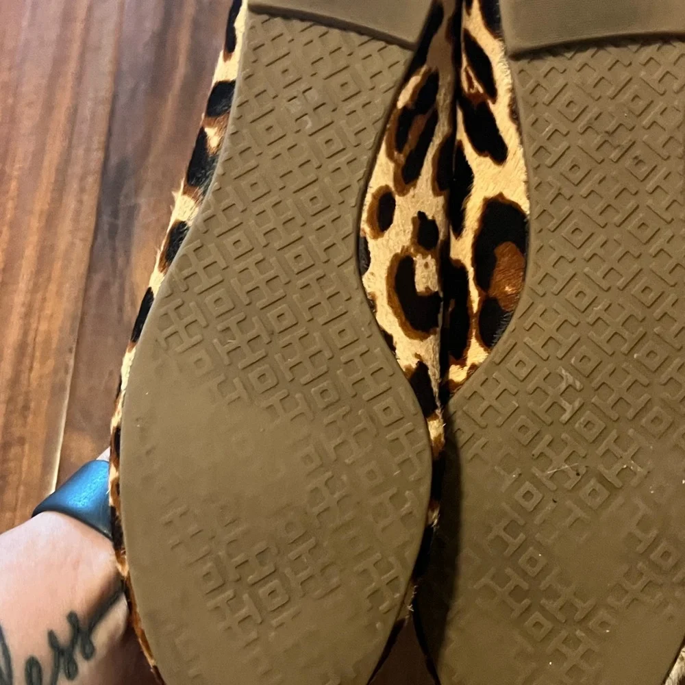 Tory‎ Burch Leopard Print Ballet Flats (S2)